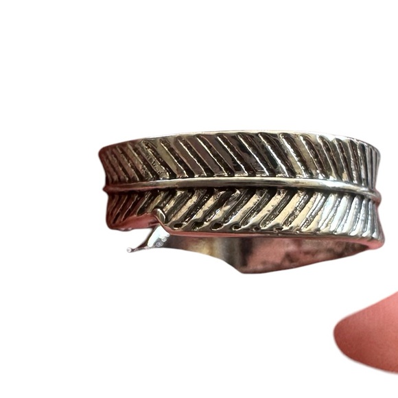 Silver Feather Wrap Open Ring with Turquoise Accent - Picture 4 of 5